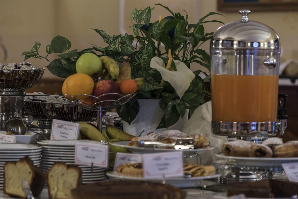 Hotel Villa Del Cardinale Norma Zewnętrze zdjęcie