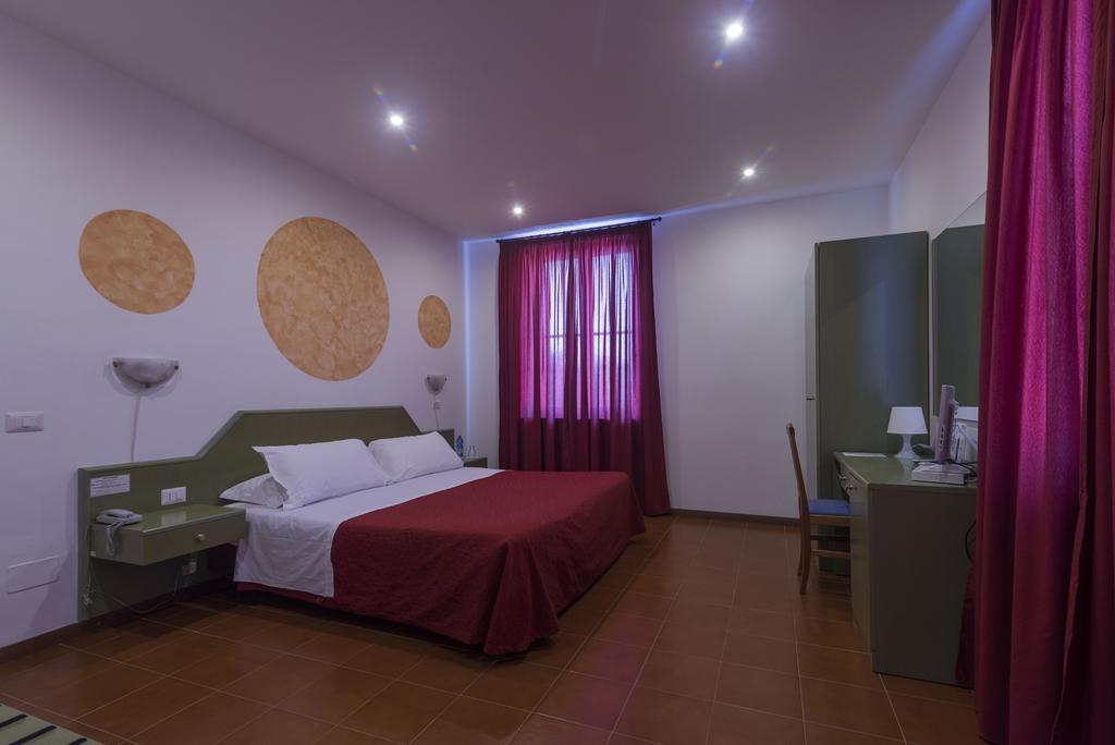 Hotel Villa Del Cardinale Norma Zewnętrze zdjęcie